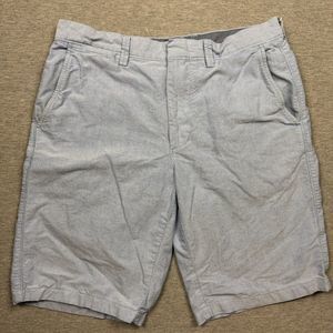 j crew mens shorts light blue flat front chino W31 x L10.5 belt loops pockets